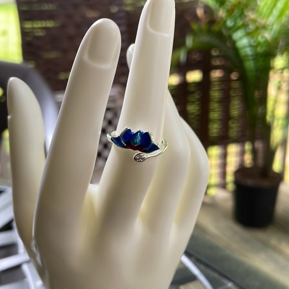 Silver Lotus Ring - Picture 5 of 10